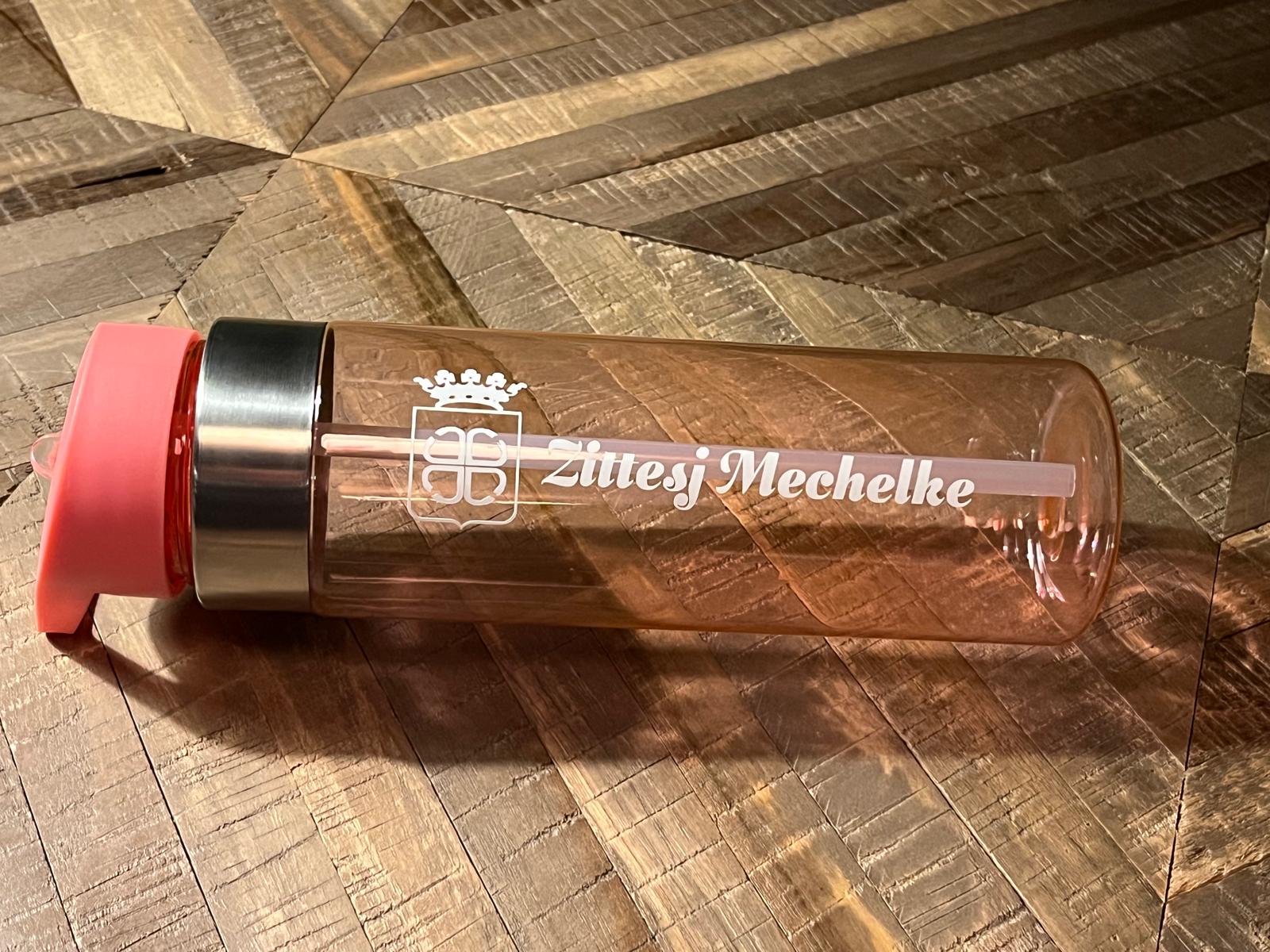 Drinkfles 500ml met Sittards wapen en de tekst: Zittesj Mechelke