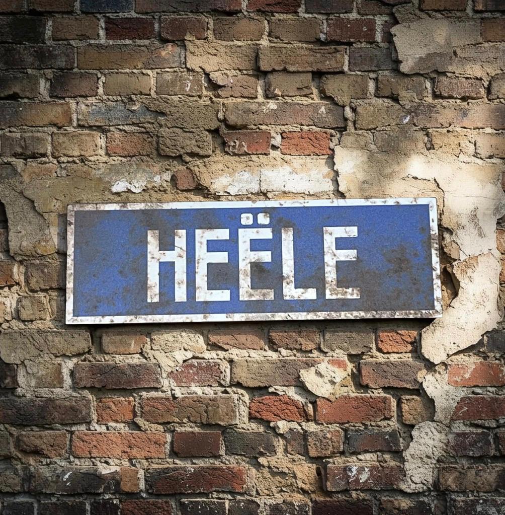 Vintage plaatsnaambord Heële - 30cm - blauw/wit